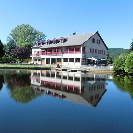 Le Lac Des Moines Condat (Cantal) Exterior foto