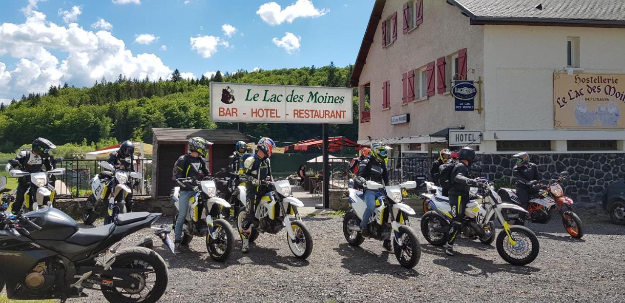 Le Lac Des Moines Condat (Cantal) Exterior foto