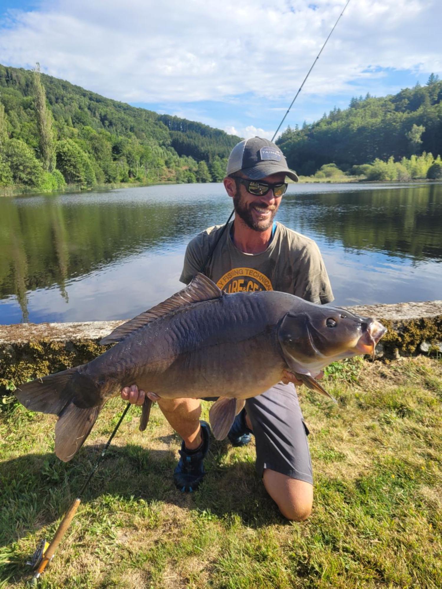 Le Lac Des Moines Condat (Cantal) Exterior foto